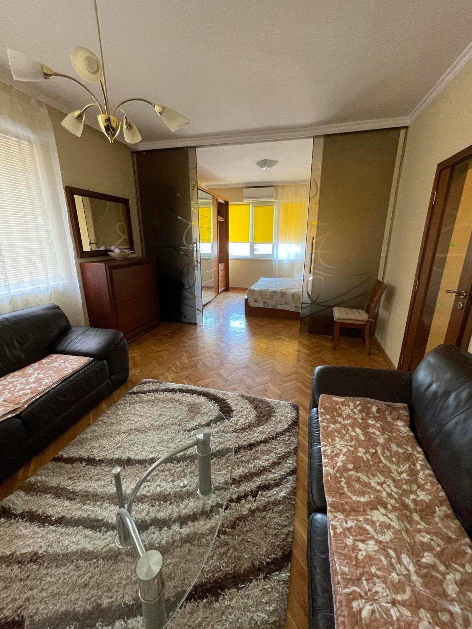 Sunny Cozy Flat In The Centre, Close To Beach, 4 Rooms, 105Sqm Varna Esterno foto